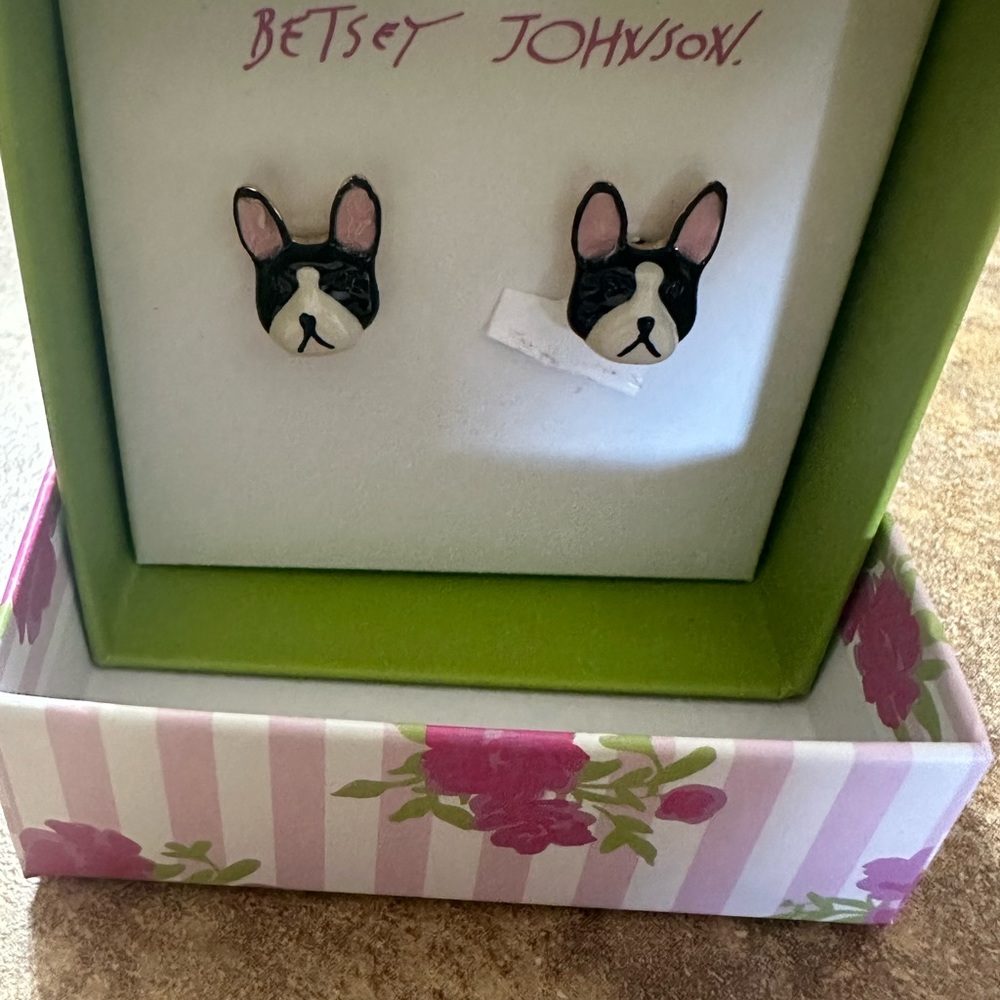 Betsey Johnson Boston Terrier Frenchie Dog Enamel Stud Earrings new